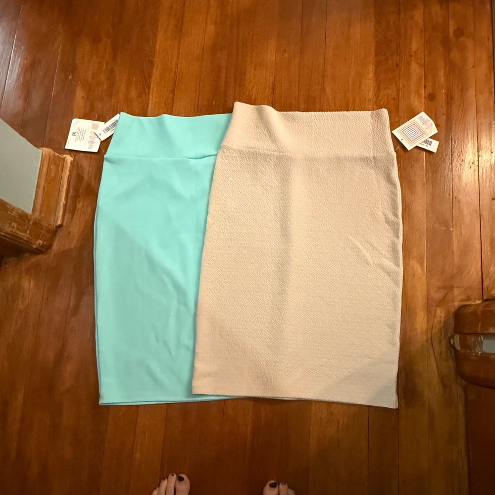 NWT LuLaRoe Cassie Pencil Skirt Set - Aqua and Beige